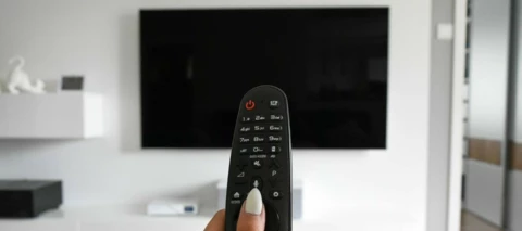 TV-käyttöjärjestelmät vertailussa – Android TV, WebOS ja Tizen