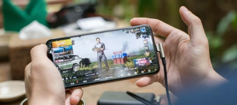 Paras mobiilipeli 2021 - 10 uutta kännykkäpeliä
